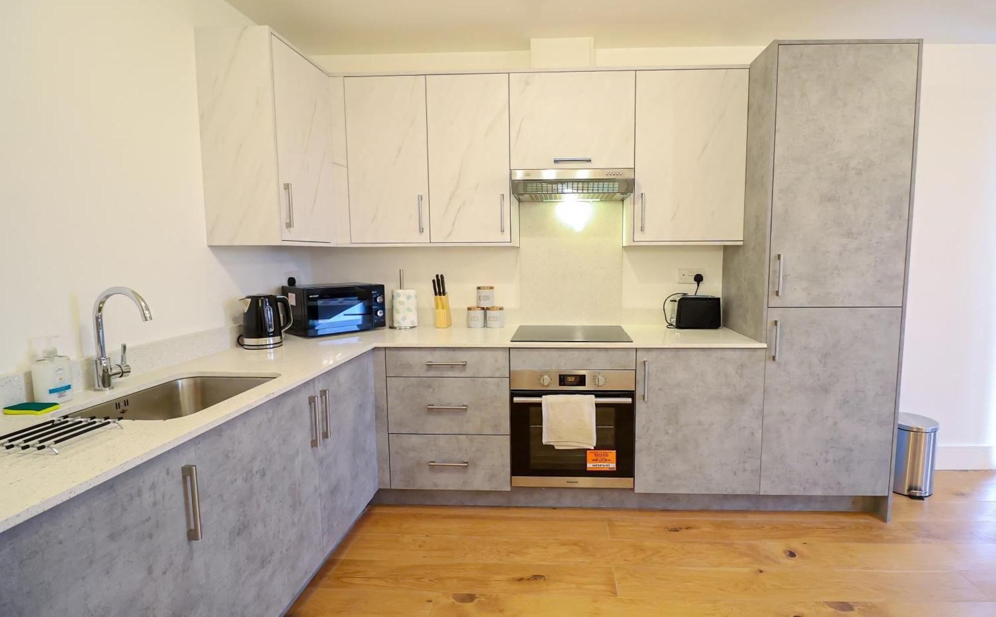 Meadow - 2 Bedroom Apartment Hounslow